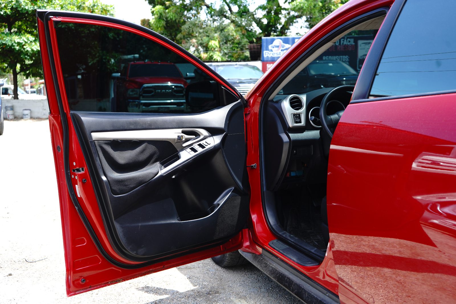 Pontiac Vibe 2009, foto 21